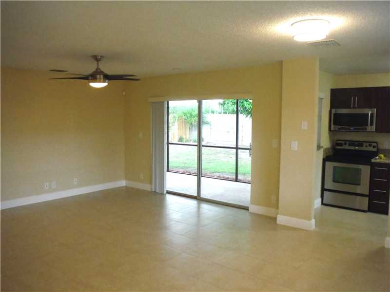 591 NW 21st Ct
