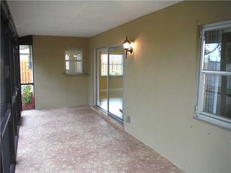 591 NW 21st Ct