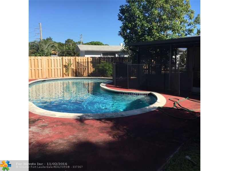 470 SW 14th Ct
