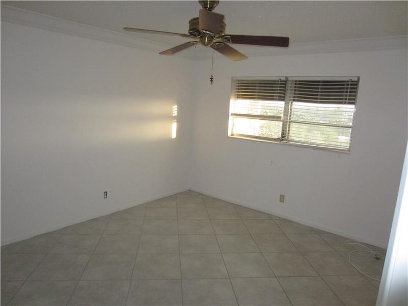 2350 NE 14th Street Cswy #608