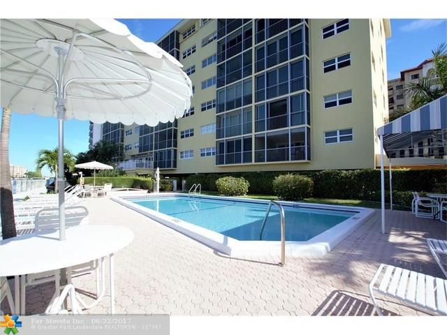 743 N Riverside Dr #7A