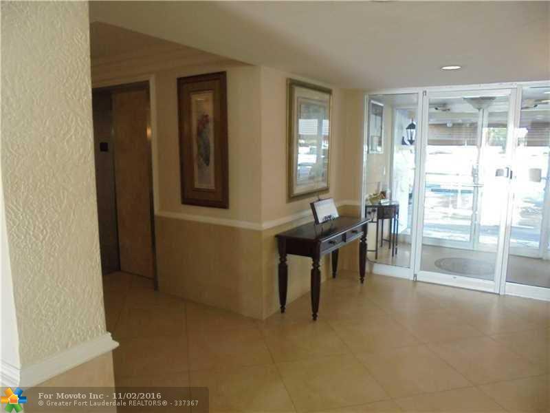 303 N Riverside Dr #806