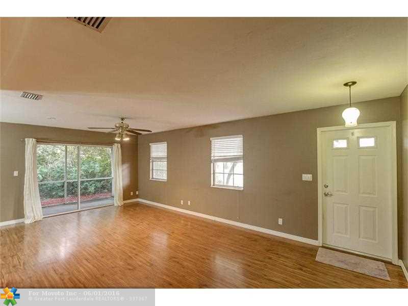 For Sale: 4960 N Hemingway Cir #APT 4960 Pompano Beach, FL 33063