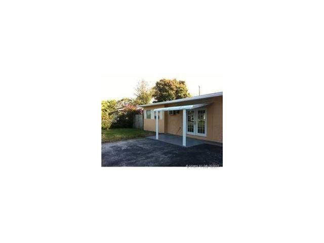 1461 NE 31st Ct