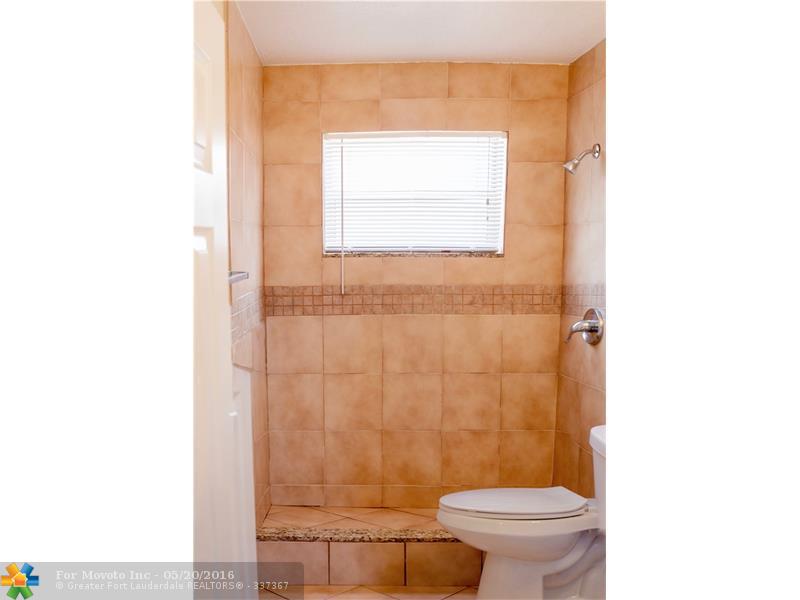 3611 NE 14th Ave, Pompano Beach FL 33064