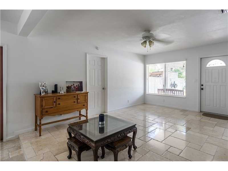 2101 NE 34th Ct Pompano Beach, FL 33064