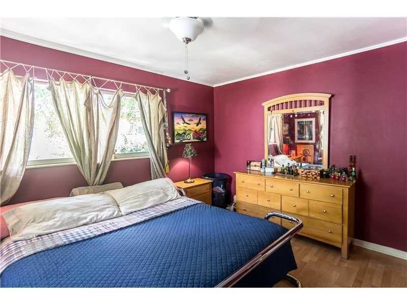 2101 NE 34th Ct Pompano Beach, FL 33064