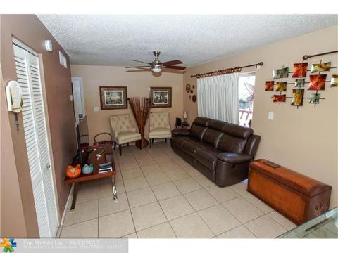 8409 Forest Hills Dr #104
