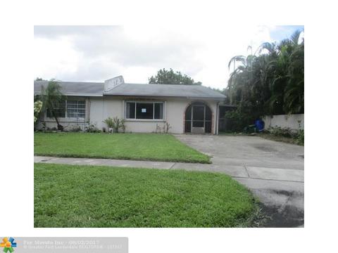 5590 Lakeside Dr #206