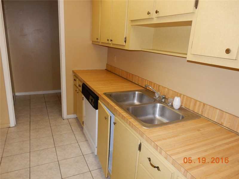 704 SW 73rd Ave #APT 37, Pompano Beach FL 33068