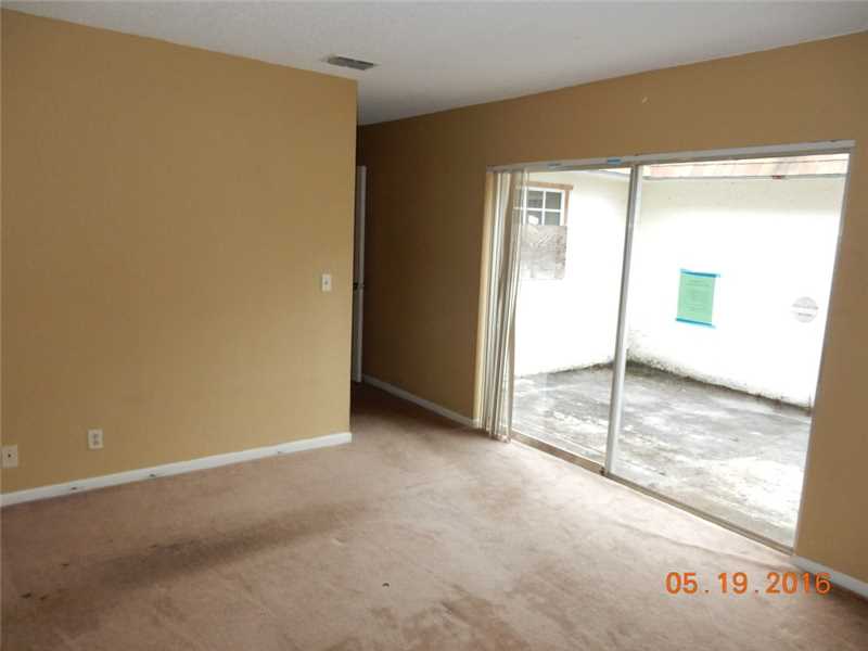 704 SW 73rd Ave #APT 37, Pompano Beach FL 33068
