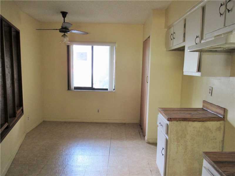 2202 S Cypress Bend Dr #102