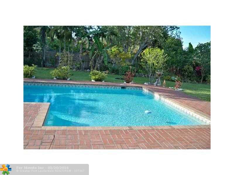 For Sale: 10375 NW 4th St Pompano Beach, FL 33071