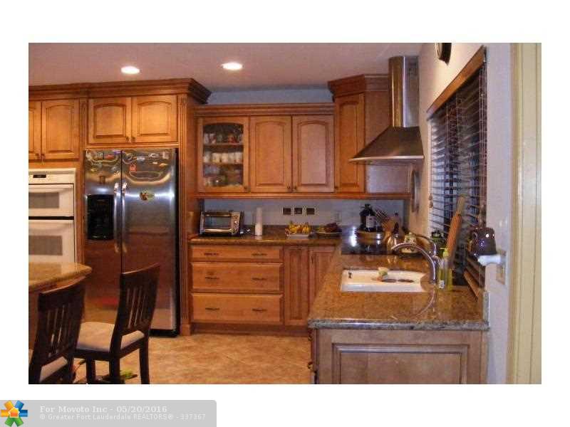 For Sale: 10375 NW 4th St Pompano Beach, FL 33071