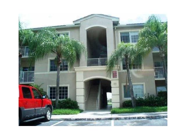 5065 Wiles Rd #306