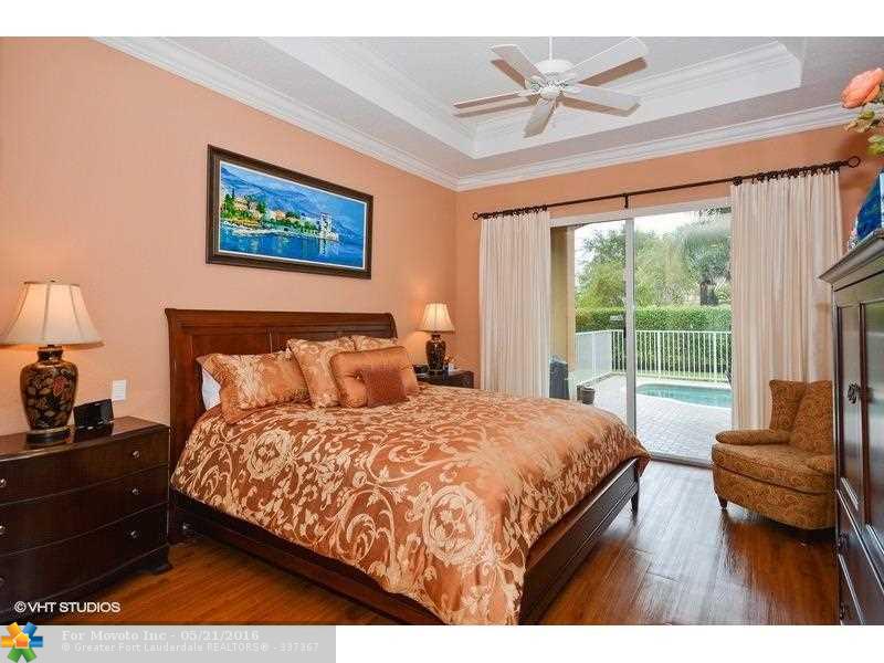 5071 NW 112th Dr, Pompano Beach FL 33076