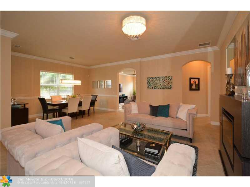 10321 Waterside Ct