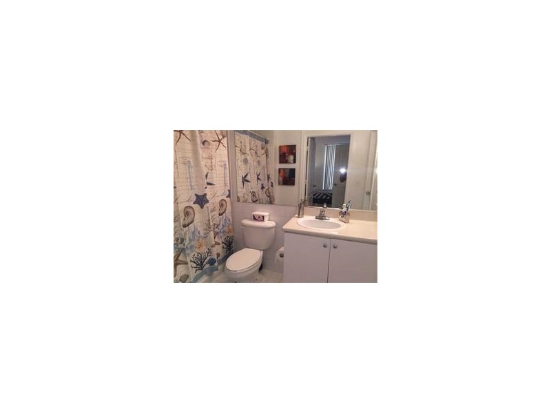 5085 NW 7th St #603