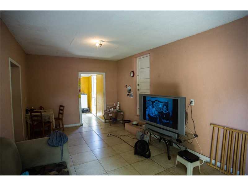 201 NW 63rd Ct