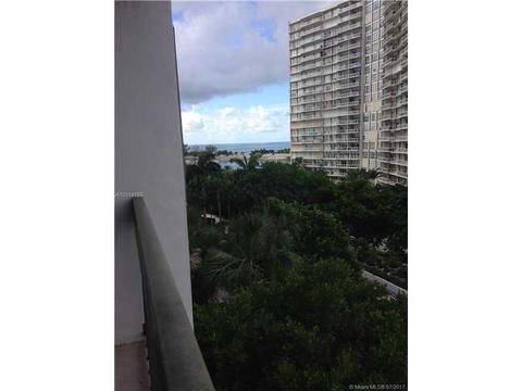 2333 Brickell Ave #211