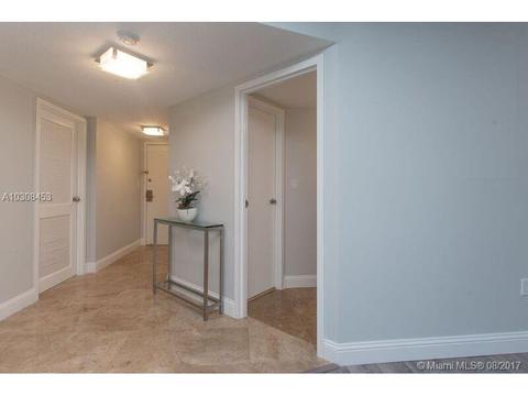 2333 Brickell Ave #211