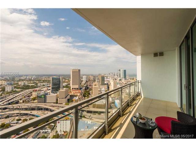 90 SW 3rd St #2113