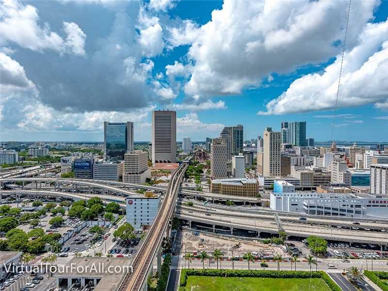 For Sale: 90 SW 3rd St #2609 Miami, FL 33130