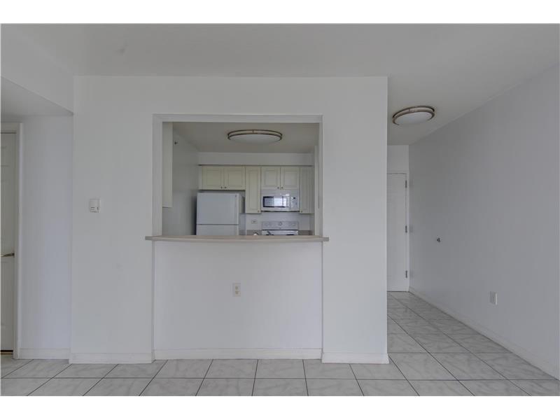 900 SW 8th St #603