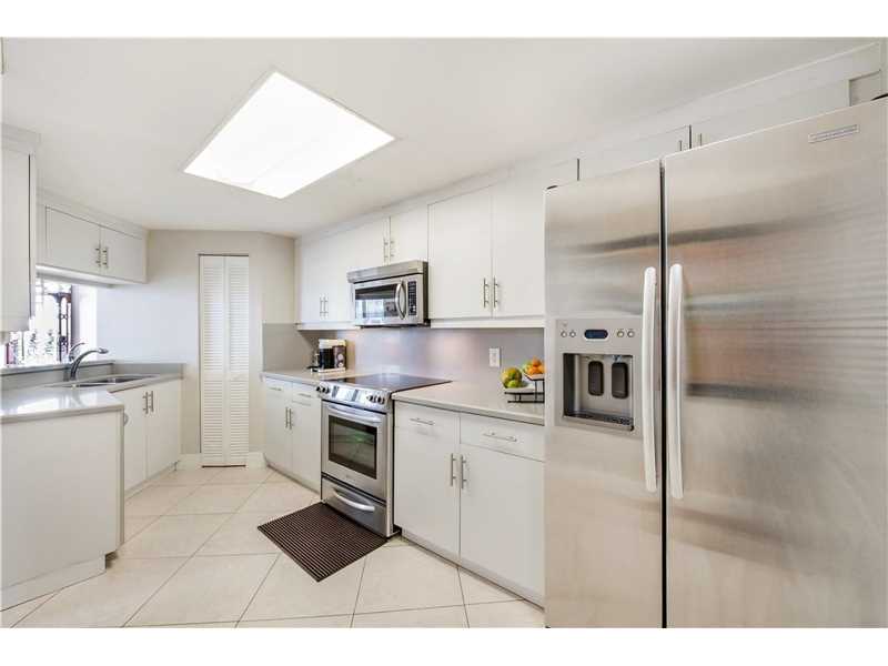 701 Brickell Key Blvd #LPH-12