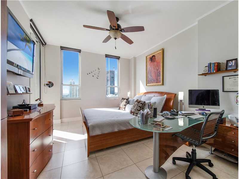 701 Brickell Key Blvd #LPH-12