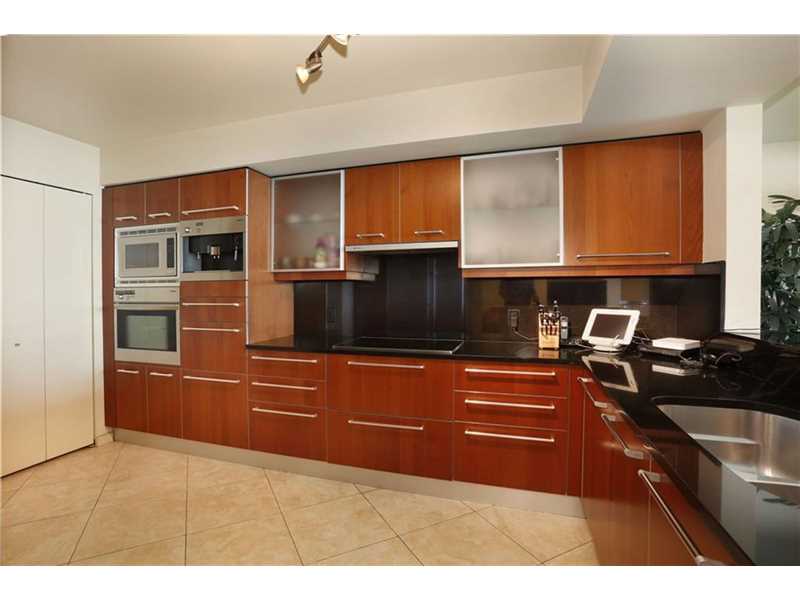 For Sale: 1331 Brickell Bay Dr #2709 Miami, FL 33131