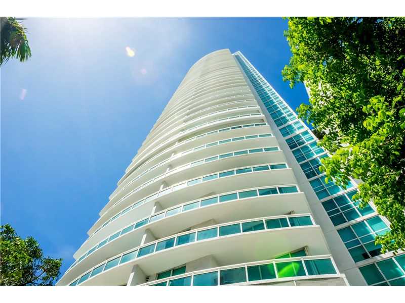 951 Brickell Ave #4007