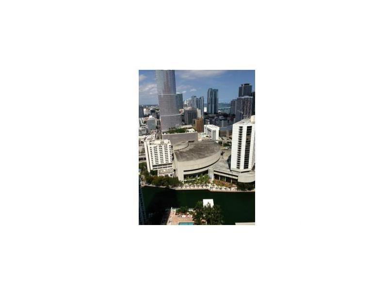 41 SE 5th St #1905
