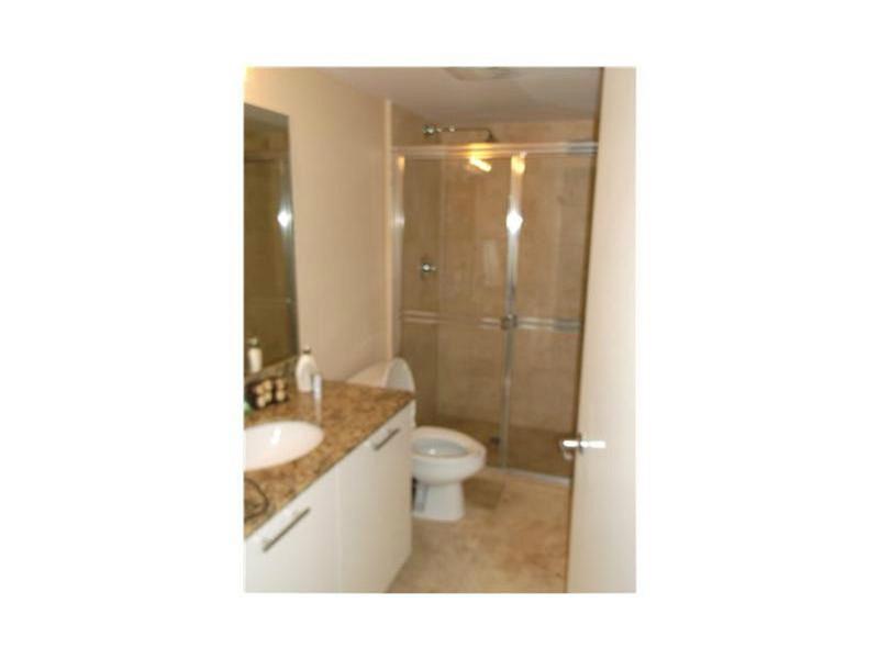 41 SE 5th St #1905