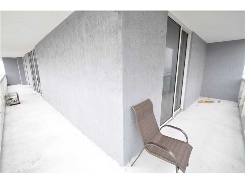 50 Biscayne Blvd #3411