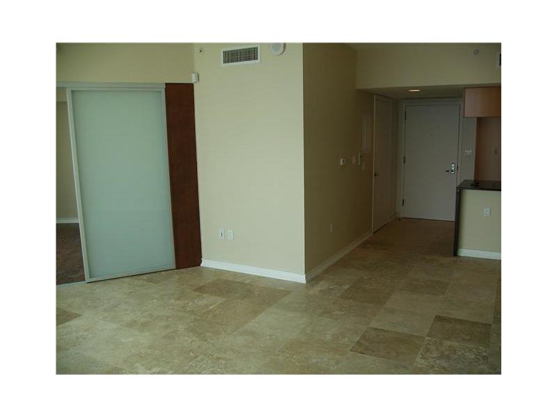 1750 N Bayshore Dr #3201