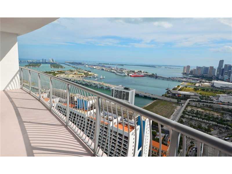 1750 N Bayshore Dr #5506