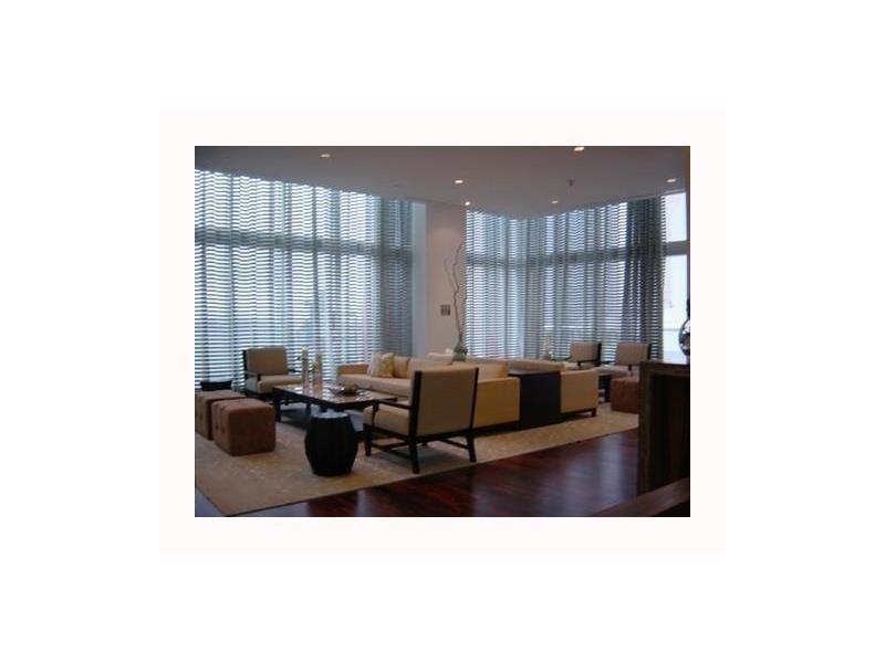 50 Biscayne Blvd #2907