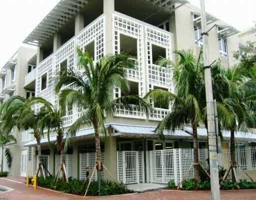 2843 S Bayshore Dr #3A