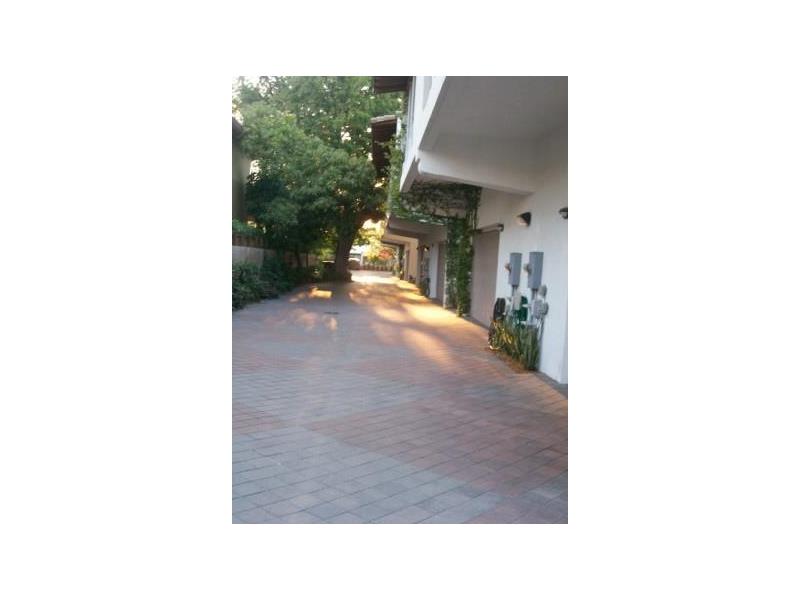For Sale: 3172 Jackson Ave #6 Miami, FL 33133