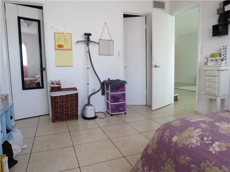 2920 SW 28th Ter #402