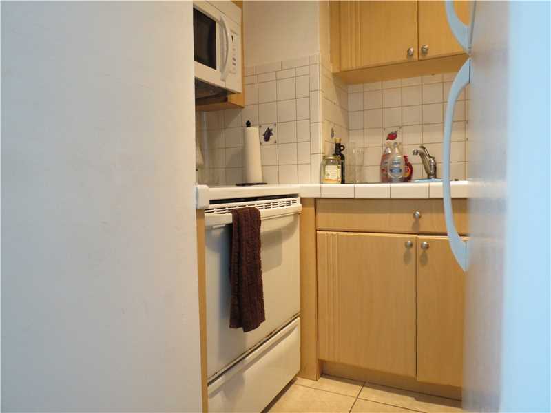 2920 SW 28th Ter #402