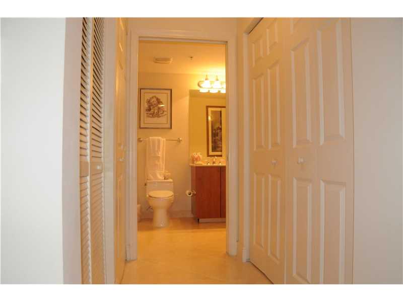 888 S Douglas Rd #812