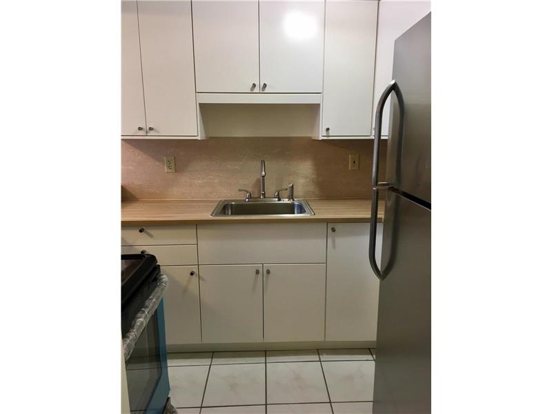 1351 SW 4th St #10