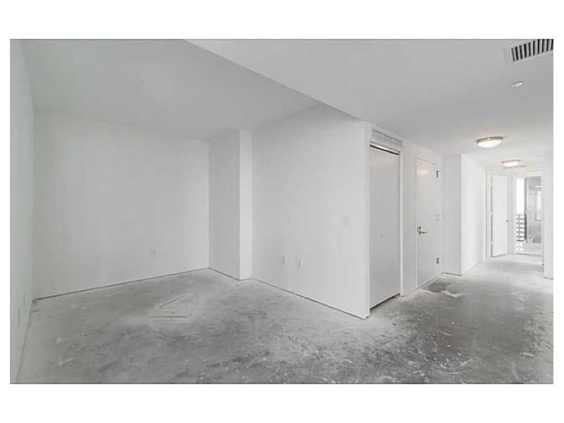 For Sale: 460 NE 28th St #3701 Miami, FL 33137