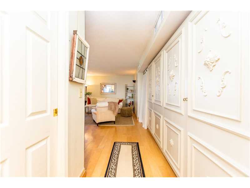 465 Ocean Dr #925
