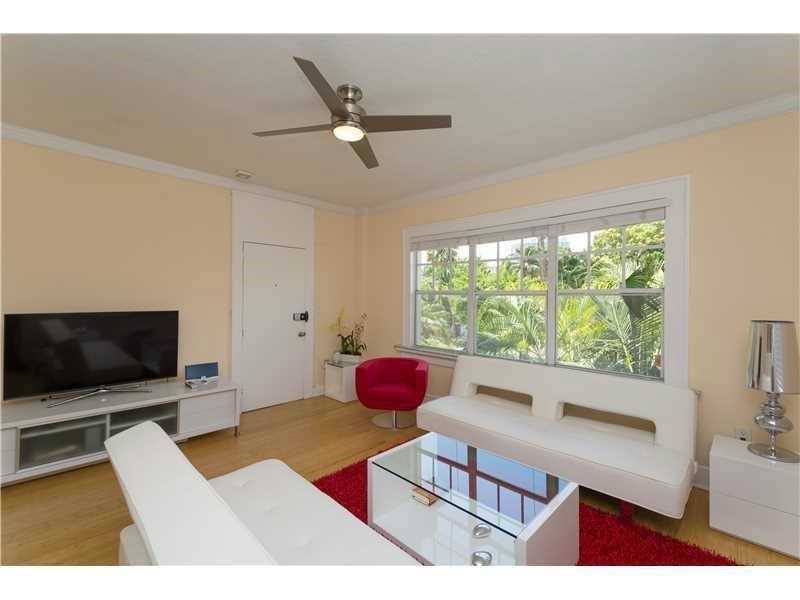 1611 Michigan Ave #10