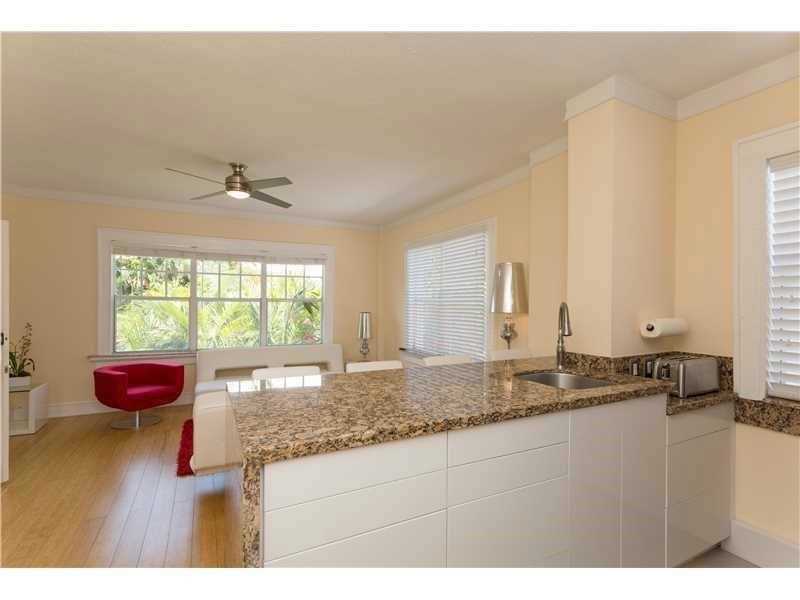 1611 Michigan Ave #10