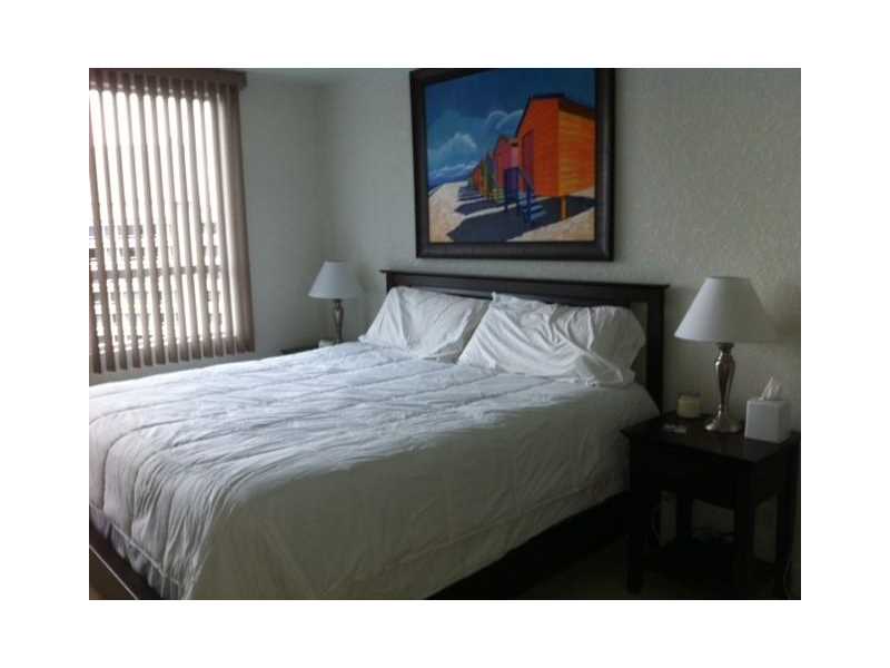 1330 West Ave #703