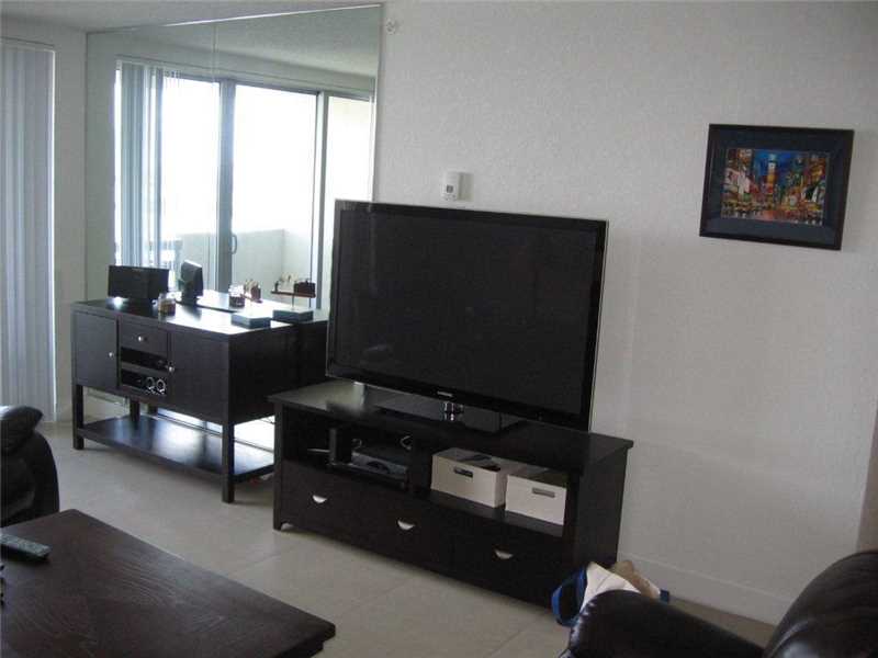 1330 West Ave #703